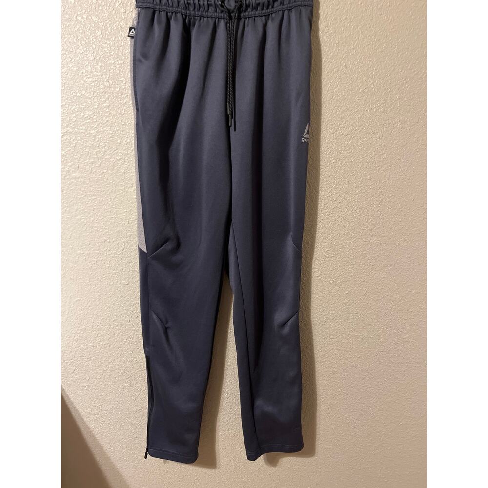 Reebok Men's Small Polyester Sweatpants Joggers  30 Inseam